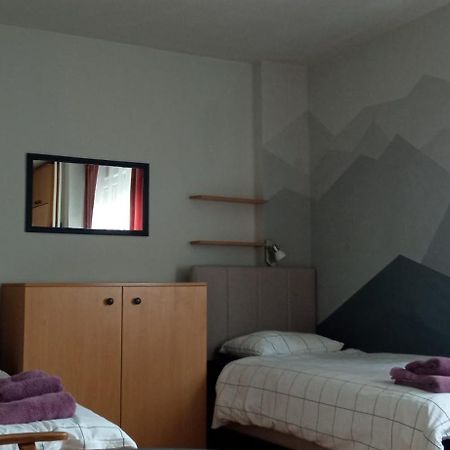 Branysol Apartman Novi Sad Buitenkant foto